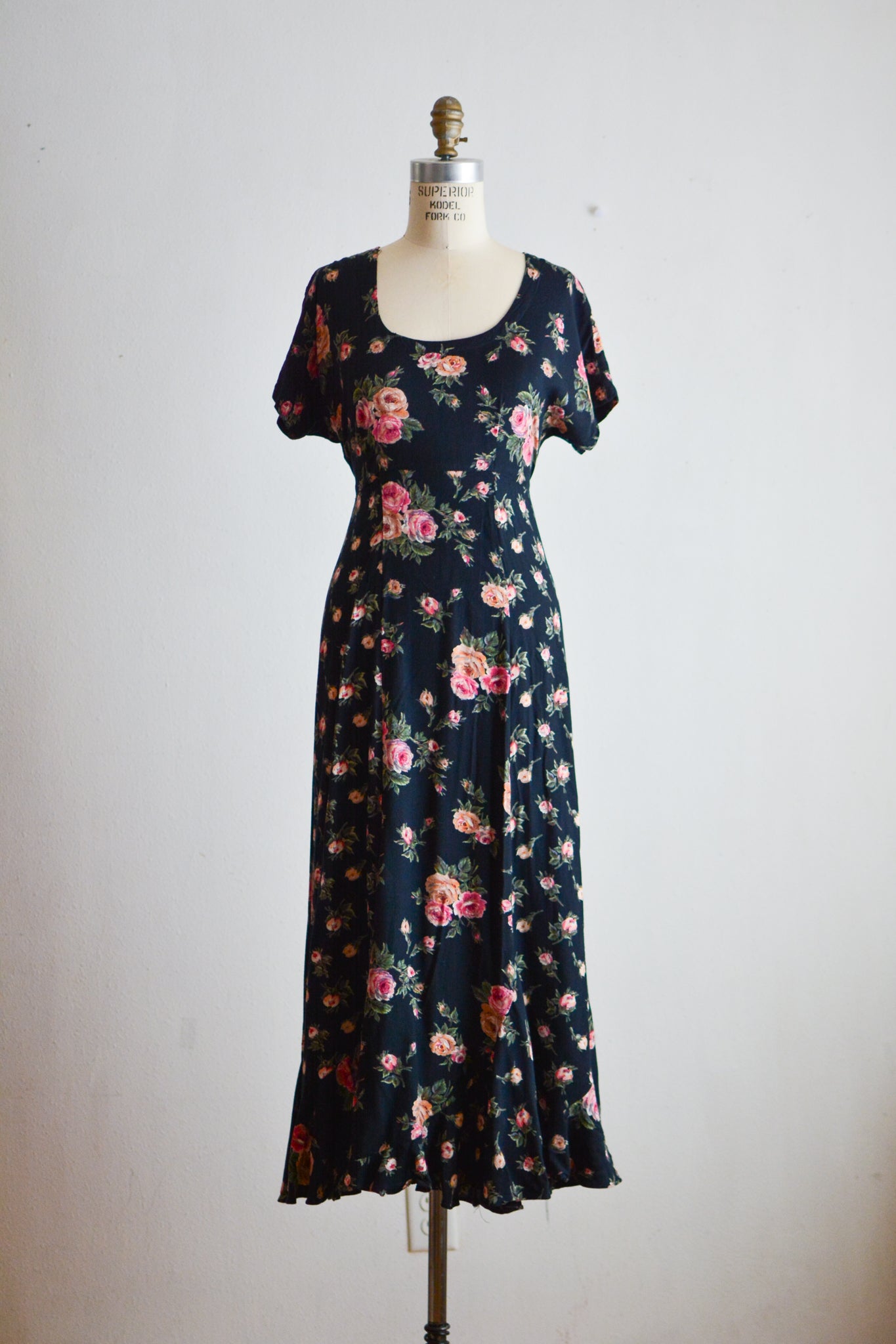 Vintage 1990's floral dress - S/M – Nafiinu