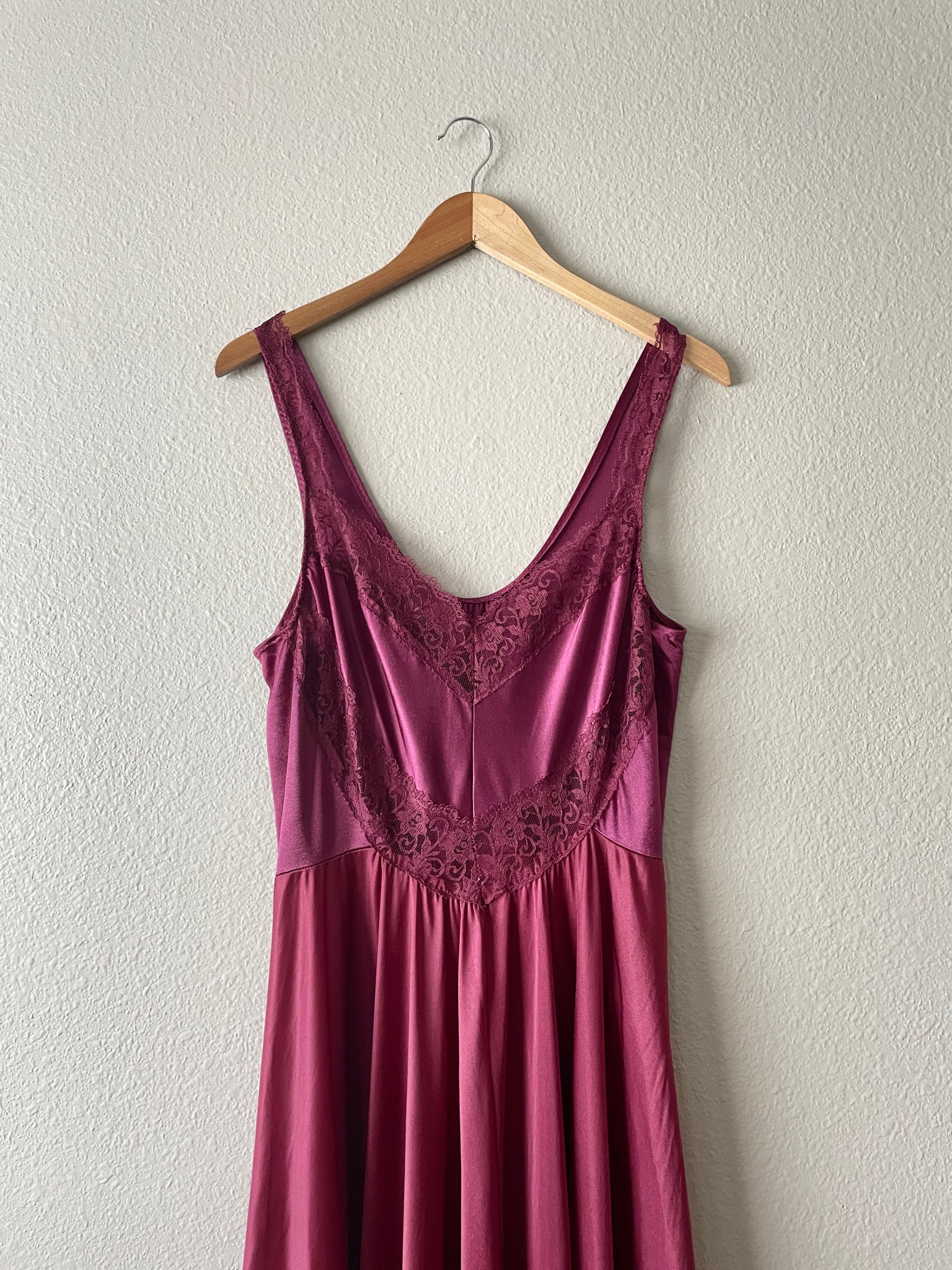 Vintage burgundy slip dress-M – Nafiinu